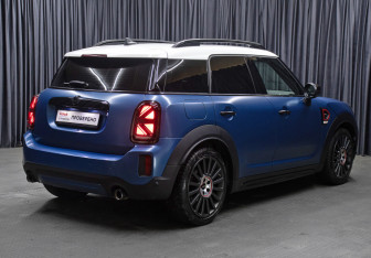 Подержанный автомобиль MINI Countryman 2021 года (5 фото)