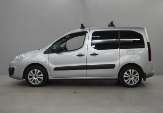 Подержанный автомобиль Citroen Berlingo 2021 года (7 фото)