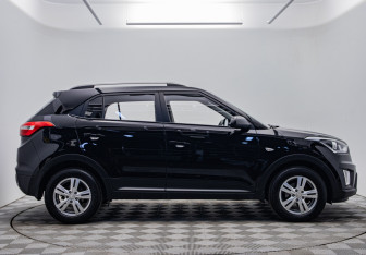 Подержанный автомобиль Hyundai Creta 2017 года (4 фото)