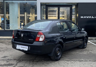 Подержанный автомобиль Renault Symbol 2006 года (5 фото)