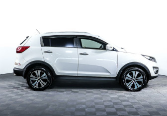 Подержанный автомобиль Kia Sportage 2012 года (4 фото)