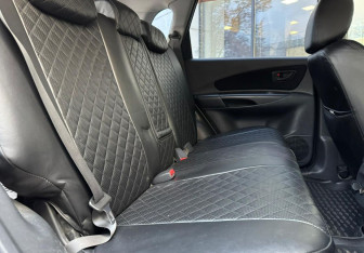 Подержанный автомобиль Hyundai Tucson 2008 года (11 фото)