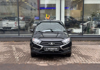 Подержанный автомобиль LADA (ВАЗ) Granta Sedan 2022 года (2 фото)
