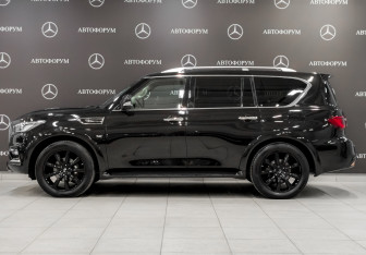 Подержанный автомобиль Infiniti QX80 2019 года (8 фото)