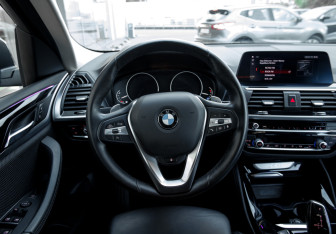 Подержанный автомобиль BMW X4 2019 года (12 фото)