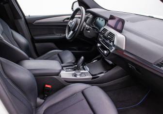 Подержанный автомобиль BMW X3 2019 года (9 фото)