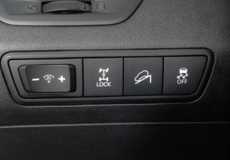 Подержанный автомобиль Hyundai ix35 2010 года (14 фото)