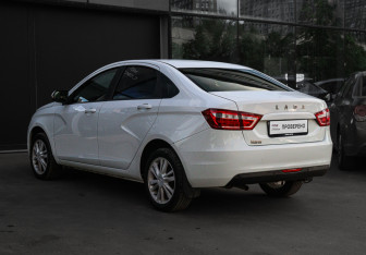Подержанный автомобиль LADA (ВАЗ) Vesta Sedan 2018 года (6 фото)