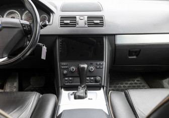 Подержанный автомобиль Volvo XC90 2013 года (17 фото)