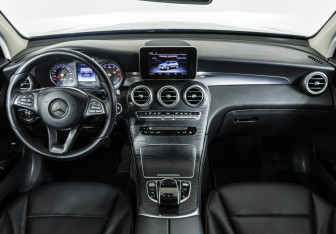 Подержанный автомобиль Mercedes-Benz GLC Coupe 2017 года (11 фото)
