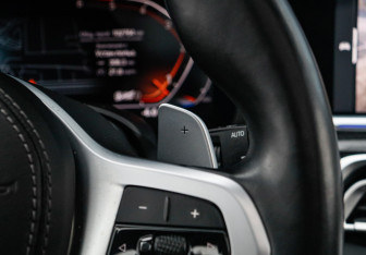 Подержанный автомобиль BMW X7 2021 года (30 фото)