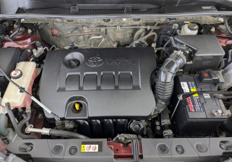 Подержанный автомобиль Toyota RAV4 2019 года (9 фото)