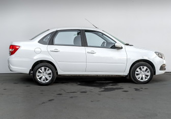 Подержанный автомобиль LADA (ВАЗ) Granta Sedan 2023 года (4 фото)