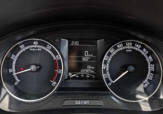 Подержанный автомобиль Skoda Rapid Liftback 2019 года (16 фото)