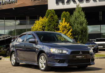 Подержанный автомобиль Mitsubishi Lancer Sedan 2008 года (2 фото)
