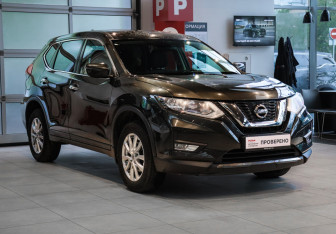 Подержанный автомобиль Nissan X-Trail 2020 года (3 фото)