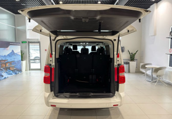 Подержанный автомобиль Citroen SpaceTourer 2019 года (9 фото)