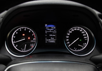 Подержанный автомобиль Toyota Camry Sedan 2021 года (9 фото)