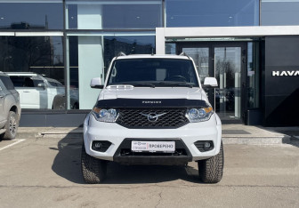 Подержанный автомобиль УАЗ Patriot 2021 года (2 фото)