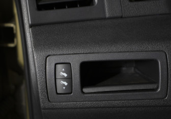 Подержанный автомобиль Jeep Grand Cherokee 2008 года (21 фото)