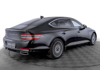 Подержанный автомобиль Genesis G80 2021 года (5 фото)