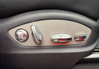 Новый Porsche Macan 2025 (12 фото)