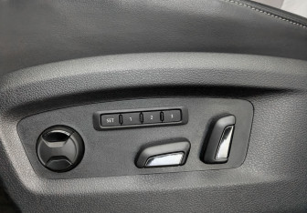 Подержанный автомобиль Volkswagen Multivan 2021 года (29 фото)