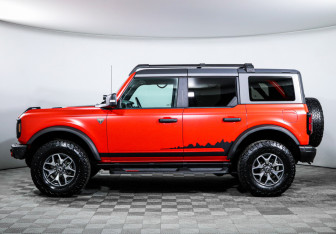 Подержанный автомобиль Ford Bronco 2021 года (8 фото)