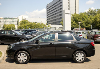 Подержанный автомобиль LADA (ВАЗ) Vesta Sedan 2016 года (6 фото)