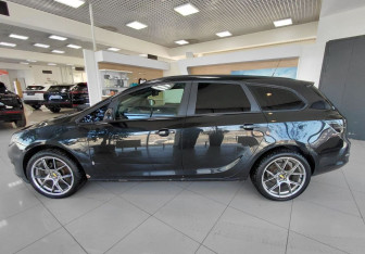 Подержанный автомобиль Opel Astra Wagon 2012 года (8 фото)