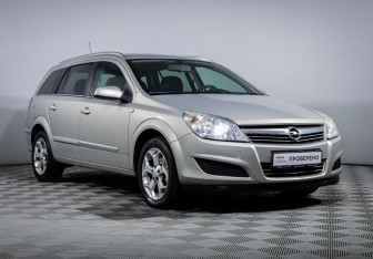 Подержанный автомобиль Opel Astra Wagon 2007 года (3 фото)