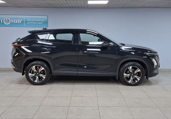 Подержанный автомобиль Omoda C5 2023 года (4 фото)