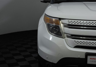 Подержанный автомобиль Ford Explorer 2013 года (18 фото)