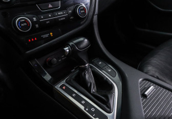 Подержанный автомобиль Kia Optima Sedan 2015 года (12 фото)