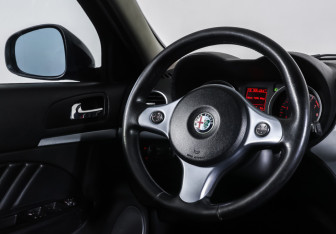 Подержанный автомобиль Alfa Romeo 159 Sedan 2007 года (13 фото)