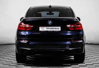Подержанный автомобиль BMW X4 2017 года (6 фото)