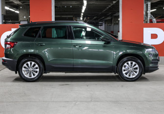 Подержанный автомобиль Skoda Karoq 2020 года (4 фото)