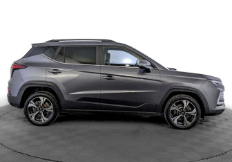 Подержанный автомобиль Москвич 3 2023 года (4 фото)