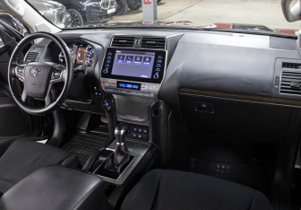 Подержанный автомобиль Toyota Land Cruiser Prado 2021 года (11 фото)