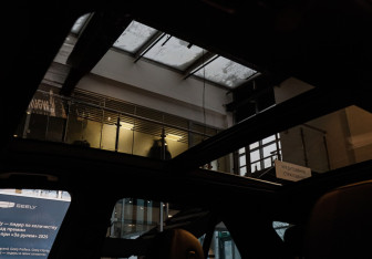 Подержанный автомобиль Mercedes-Benz GLE 2021 года (10 фото)