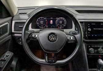 Подержанный автомобиль Volkswagen Teramont 2019 года (16 фото)