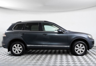 Подержанный автомобиль Volkswagen Touareg 2011 года (4 фото)