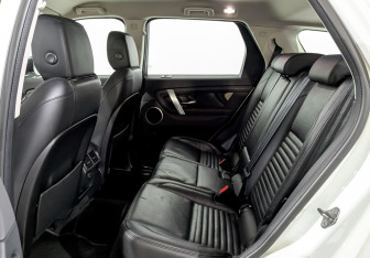 Подержанный автомобиль Land Rover Discovery Sport 2020 года (12 фото)
