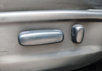 Подержанный автомобиль Toyota Venza 2013 года (15 фото)