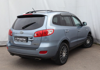 Подержанный автомобиль Hyundai Santa Fe 2007 года (4 фото)
