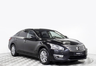 Подержанный автомобиль Nissan Teana 2014 года (3 фото)