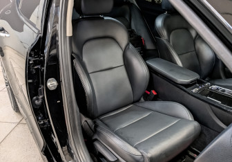 Подержанный автомобиль Kia Stinger 2018 года (23 фото)