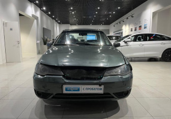 Подержанный автомобиль Daewoo Nexia Sedan 2005 года (2 фото)