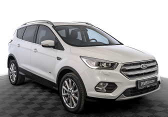Подержанный автомобиль Ford Kuga 2019 года (3 фото)