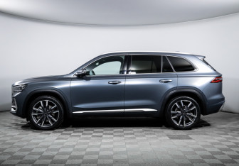 Подержанный автомобиль Geely Monjaro 2024 года (8 фото)